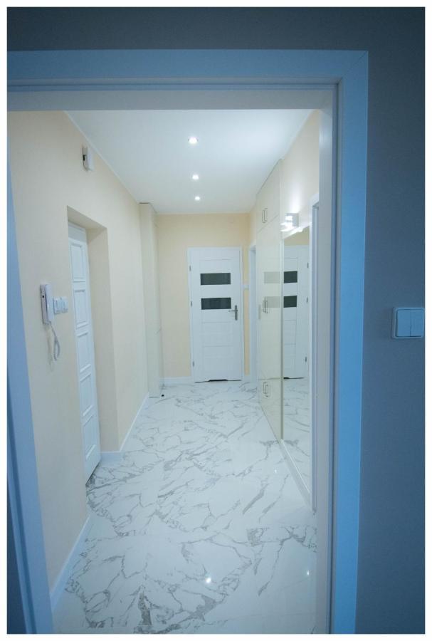 Color 24 Apartament III Stalowa Wola Dış mekan fotoğraf