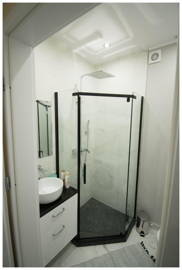 Color 24 Apartament III Stalowa Wola Dış mekan fotoğraf